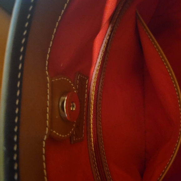 Handbag - Picture 5 of 5